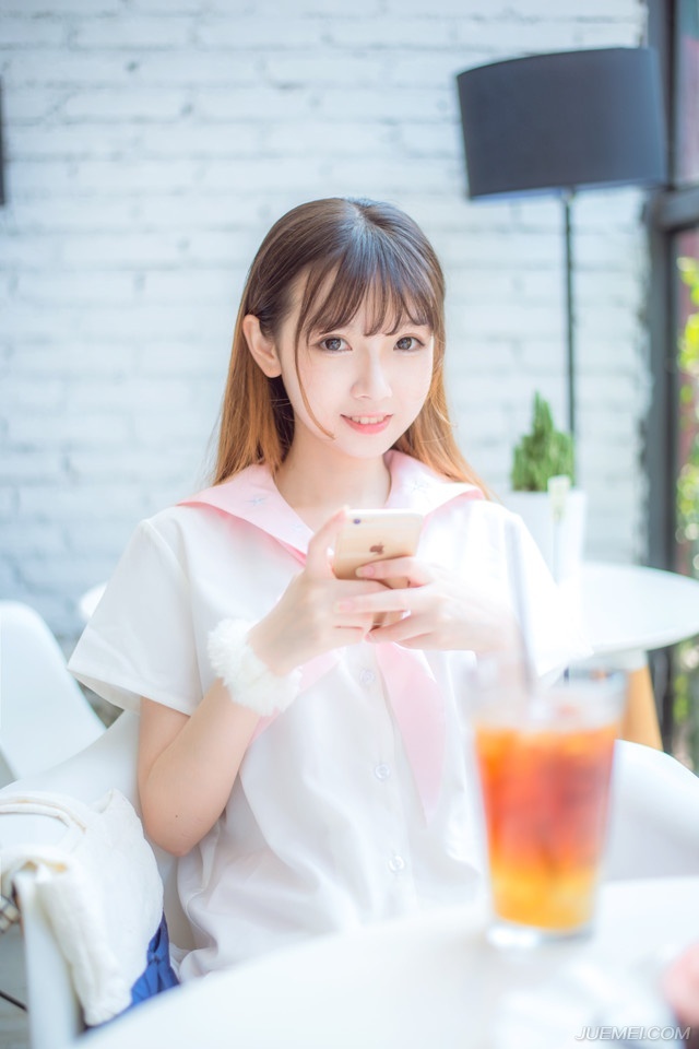 或许刘璝本事不及张任，但若论资历和战功可不比张任少，甚至论资历的话，比张任还高，但被排在张任之下，却从未有过半点怨言，这样一个人，绝对算得上忠臣了，此刻却直呼刘璋的名字，很显然，刘璝的立场此刻已经摆明了。